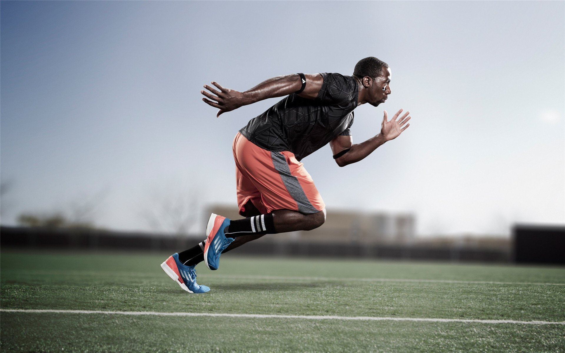 青年体育赛事直播解说团队专业化建设取得成果，体育赛事解说行业现状